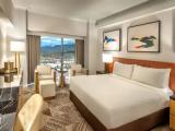 Premier Spa Suite