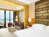 Grand Family room with balcony and with ocean view
