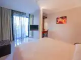 Twin Club room