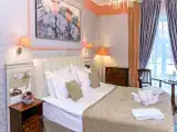 Superior Admiralty View Twin room