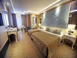 Connecting room