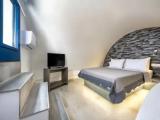 Honeymoon Suite