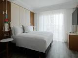 Double Club Junior Suite with balcony and with city view