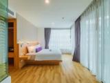 Executive Suite with mountain view