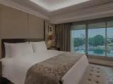 Salon Suite