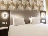 2 Bedrooms Deluxe Apartment