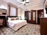 Colonial Double room with park view