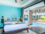 Gold Pool Access Double Suite