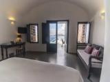 Cave Infinity Double Suite with Caldera View