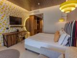 Swim-up Double room