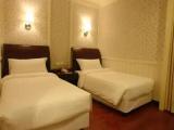Double room with partial river view