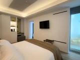 Double Suite with partial sea view and pool view