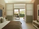 Family Sliding door (Bungalow area) room with garden view