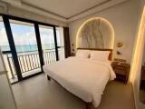 Signature Silhouette Honeymoon Double room