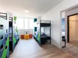 Sextuple room