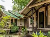 Fan Double Garden Bungalow