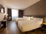 Connecting room