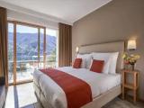 2 Bedrooms Family Suite with lake view