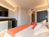 Premium Comfort Triple room with pool view
