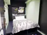 Hollywood Twin room
