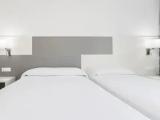 Double room with pool view