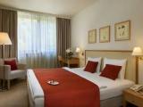 Connecting room