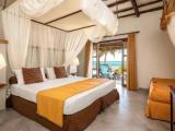 Quadruple Junior Suite with balcony and beachfront