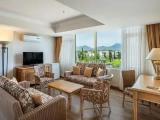 Deluxe Comfort Double Suite with land view
