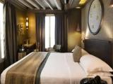 Superior Pantheon Double room with balcony