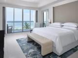 1 Bedroom Larger Double Suite Oceanfront