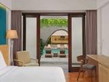 Deluxe Pool Access Twin room