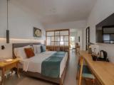 Individual Pool Double Suite with garden view