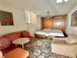 Suite with balcony and with lake view