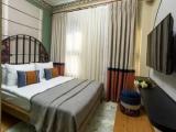 Deluxe Double Family Suite