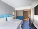 Family Quadruple room with city view