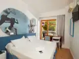 Twin room with balcony