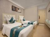 Kaixuan Twin room with city view