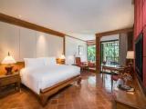 Double room with partial sea view