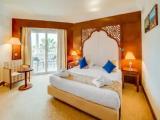 Superior Triple room with pool view