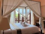 Double Honeymoon Suite