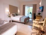 Deluxe Family Suite with sea view