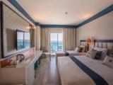 Standard Triple room with sea view