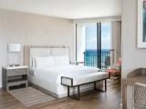 1 Bedroom Deluxe Kealohilani Quadruple Suite with balcony and oceanfront