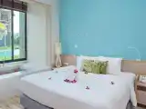 Deluxe with Jacuzzi Pool Access Double Suite