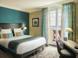 Classic Twin room with partial sea view
