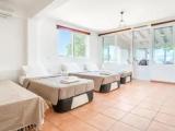 Ground Floor Seaside Apartment