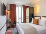 Classic Double room with street view
