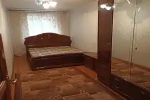 Uyutnaya dvuhkomnatnaya v tsentreya Apartments, Mariupol