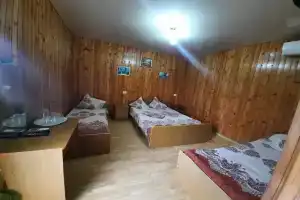 Komnata v kottedzhe 4-h mestnaya Apartments, Novyjj Afon
