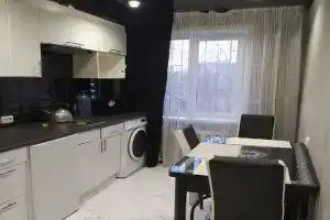 Uyutnaya v tsentre Apartments, Mariupol